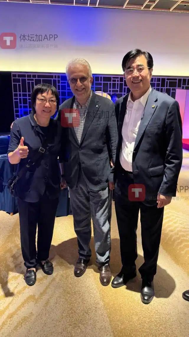 马德兴：亚足联讨论取消主席任期限制，萨尔曼留任悬念不大